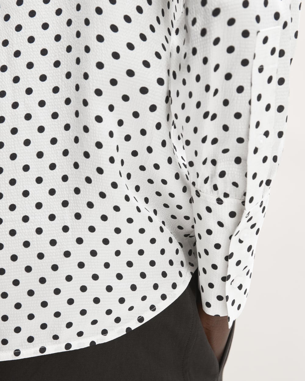 The Hammered Satin Popover Shirt | Bone / Black Polka Dot
