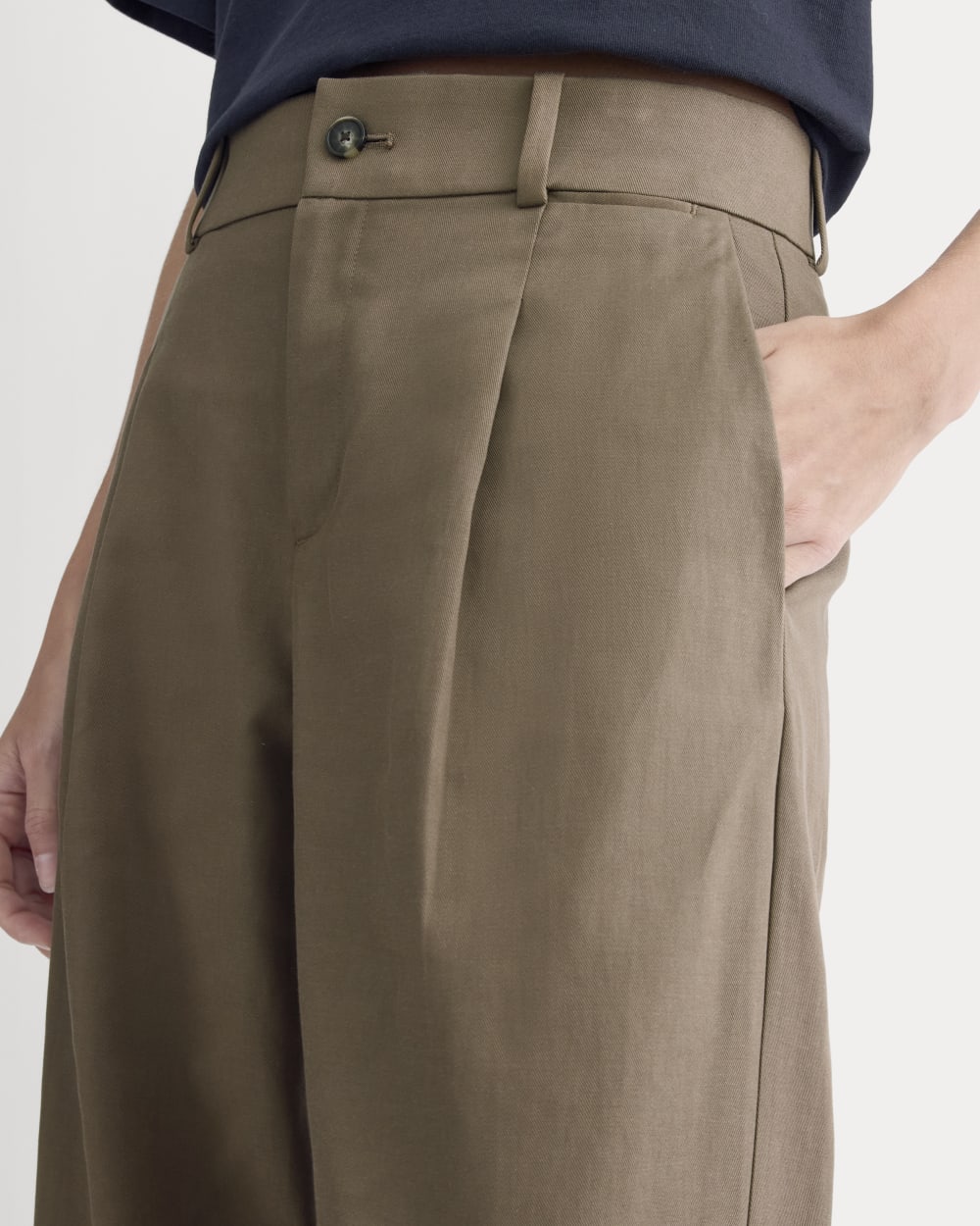 Wide-Leg Trouser in Buttersmooth | Deep Taupe | 30 Inseam