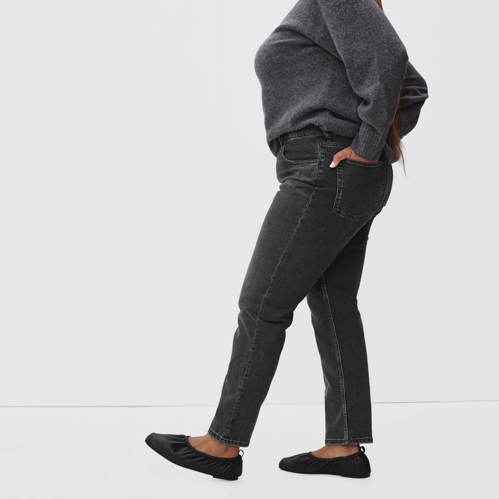 The Curvy Cheeky® Straight Jean | Washed Black | 28.5 Inseam