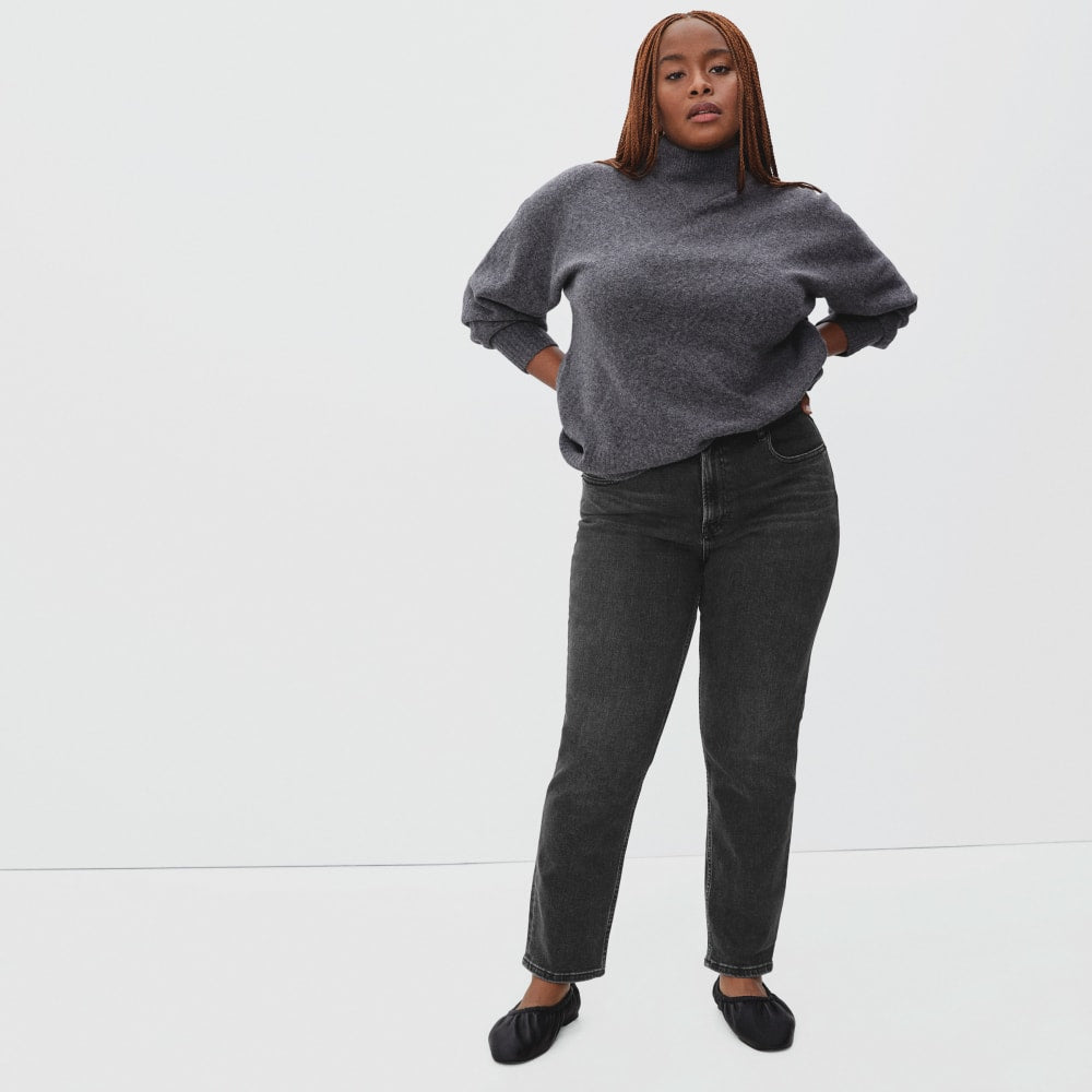 The Curvy Cheeky® Straight Jean | Washed Black | 28.5 Inseam