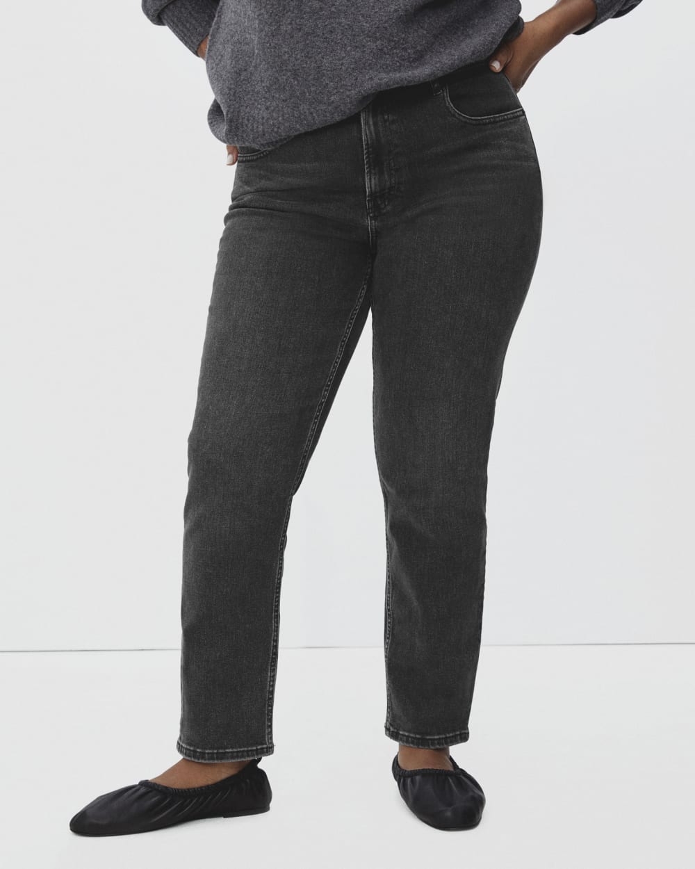 The Curvy Cheeky® Straight Jean | Washed Black | 28.5 Inseam