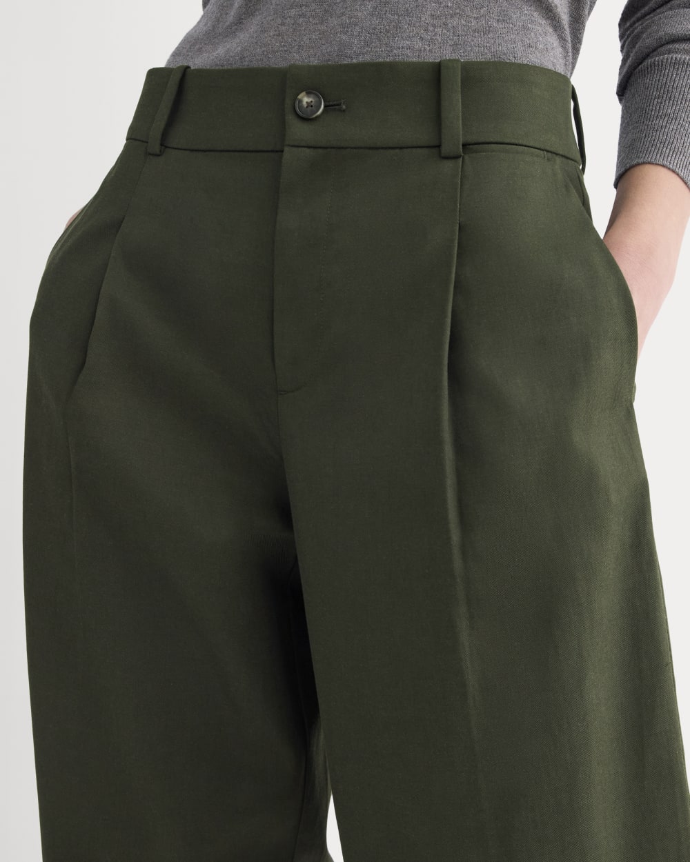 Wide-Leg Trouser in Buttersmooth | Dark Green | 32 Inseam